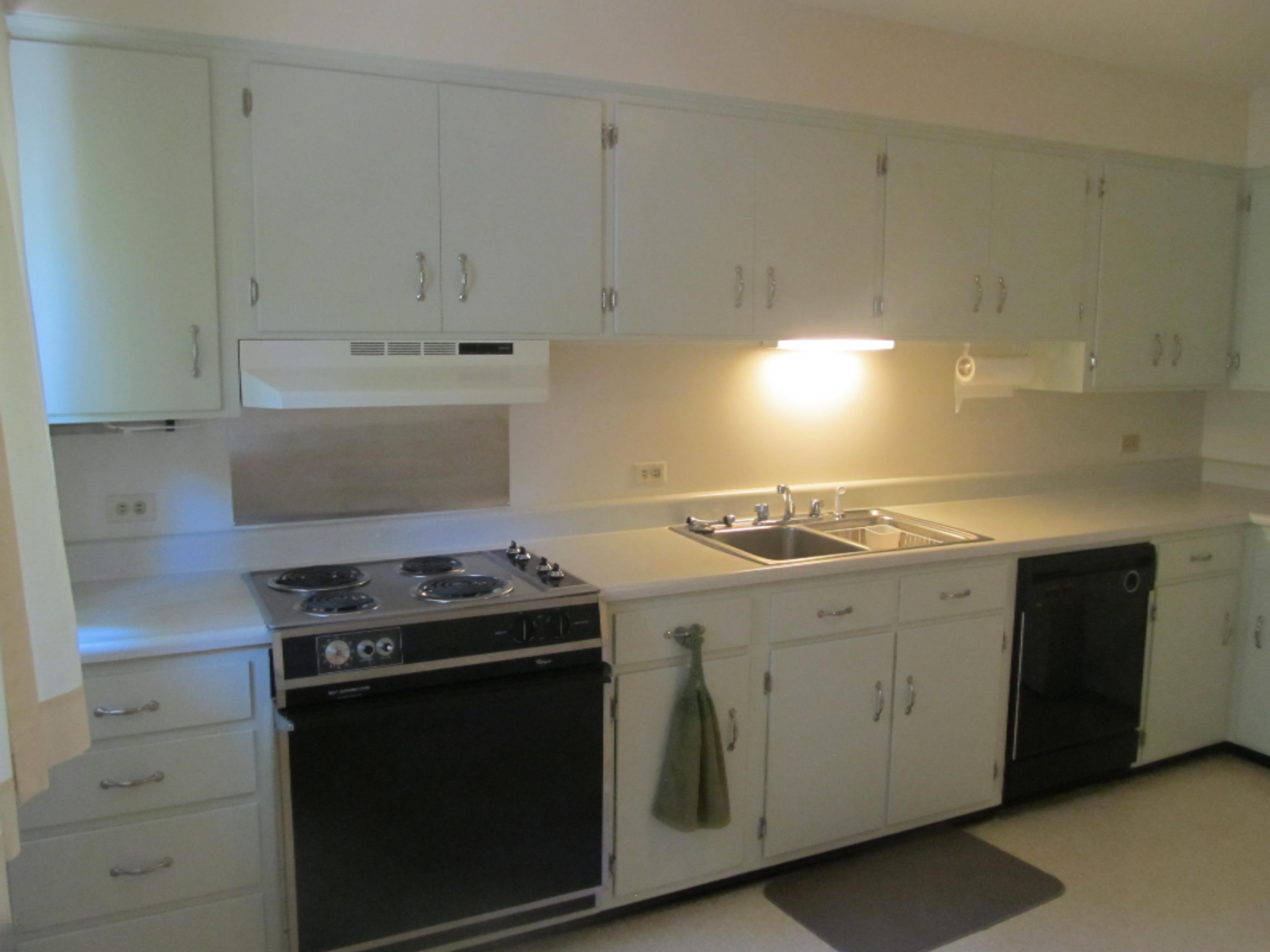 1287 Seneca Road Benton Harbor, MI 49022 - Photo 9 of 19 seneca11