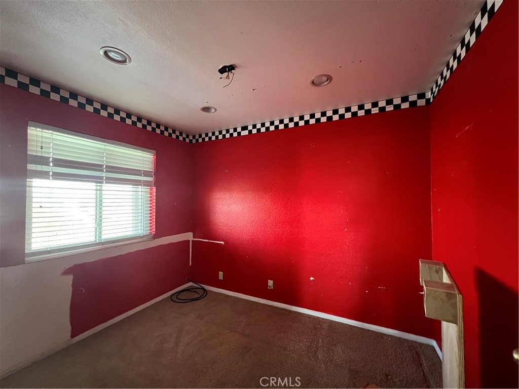 30643 Scott Road Menifee, CA 92584 - Photo 7 of 13 a view of an empty room