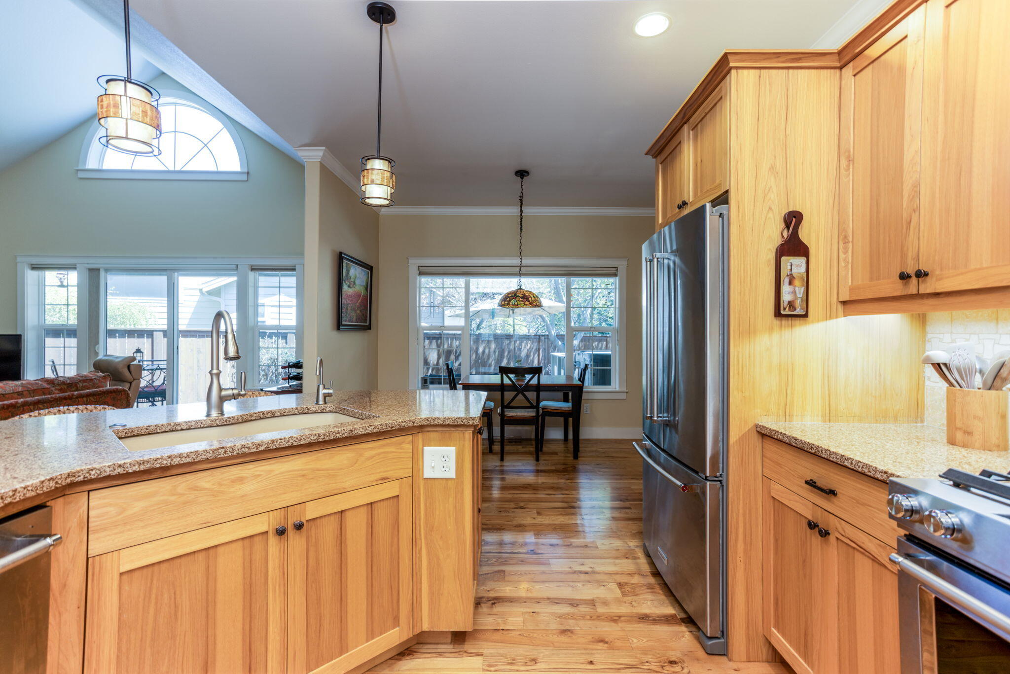 61186 Ridgewater Loop Bend, OR 97702 - Photo 14 of 33 Kitchen