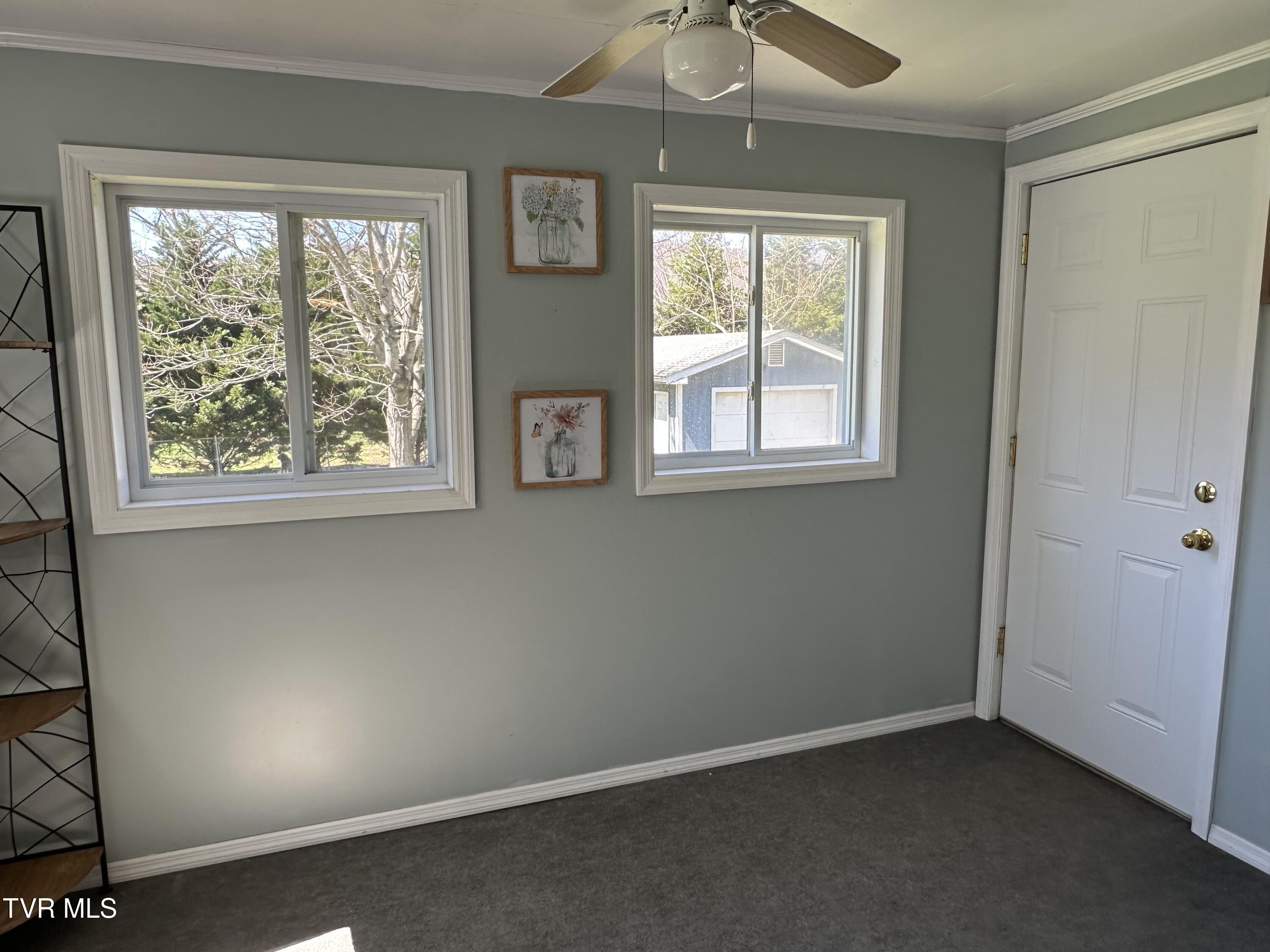 106 Buffalo Court Erwin, TN 37650 - Photo 11 of 20 Sunroom