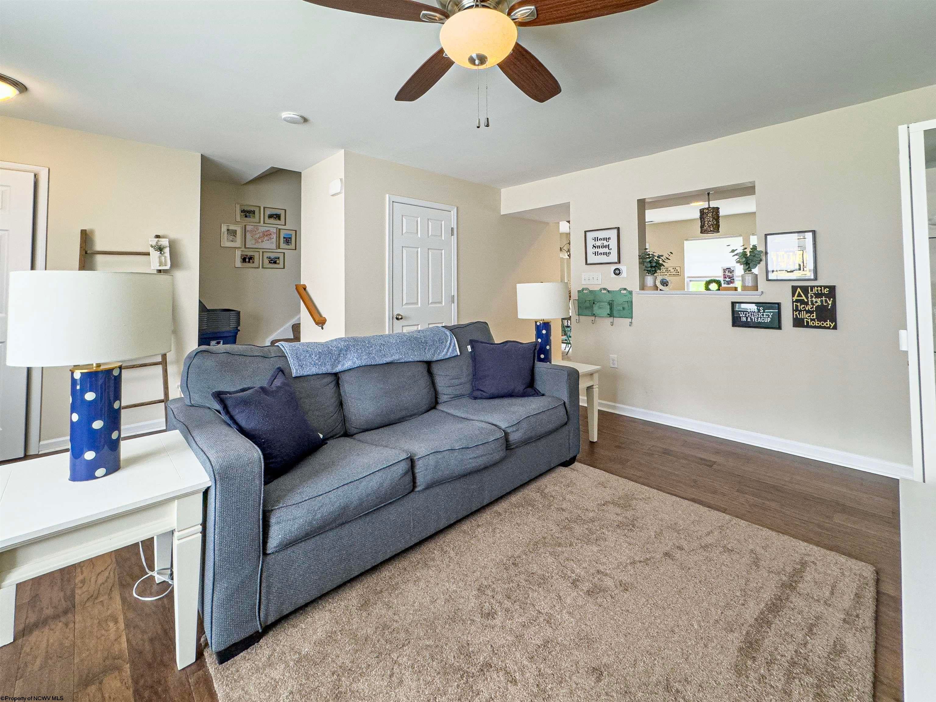 136 Hawks Road Morgantown, WV 26508 - Photo 4 of 32 Gallery Image 4