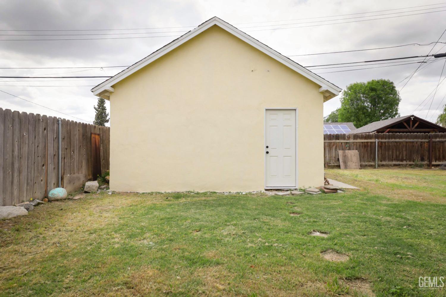 Undisclosed Address Bakersfield, CA 93305 - Photo 20 of 23