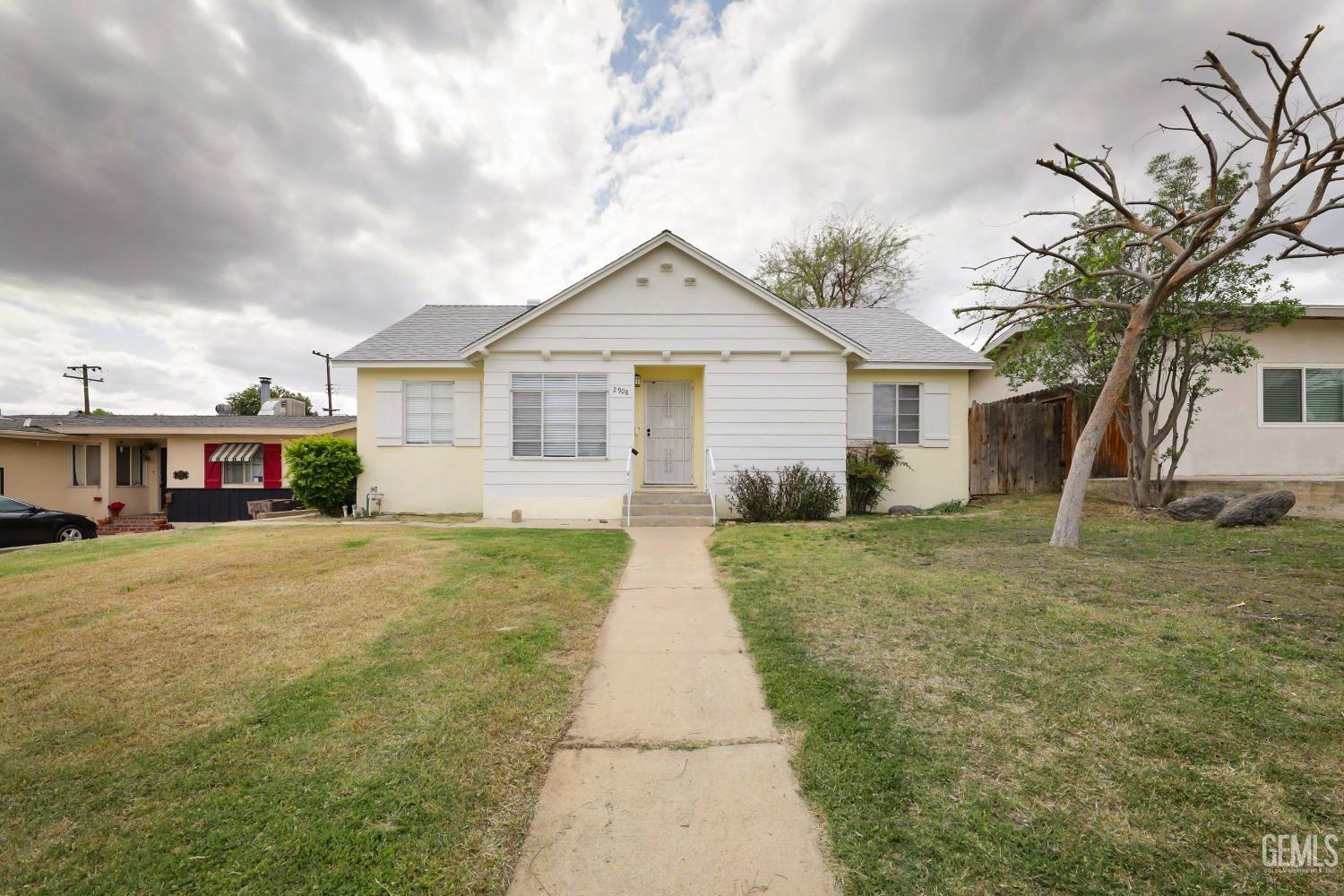 Undisclosed Address Bakersfield, CA 93305 - Photo 2 of 23