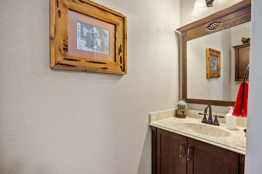 250-256 Wharton Road Kerrville, TX 78028 - Photo 47 of 53 Gallery Image 47