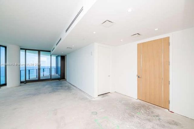 a bathroom with a toilet