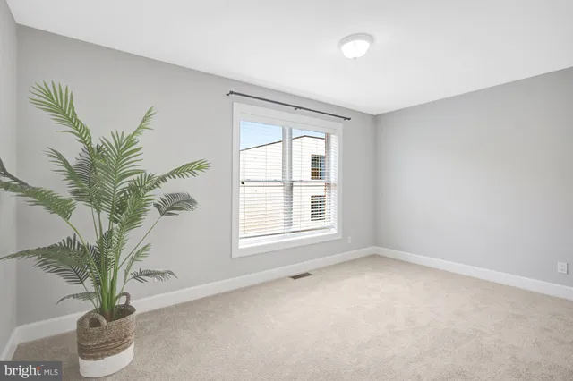 $999,000 | 927 12th Street Northeast, Washington, DC 20002