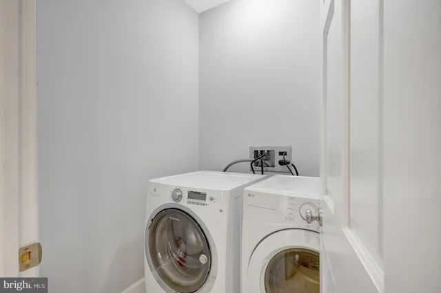 $999,000 | 927 12th Street Northeast, Washington, DC 20002