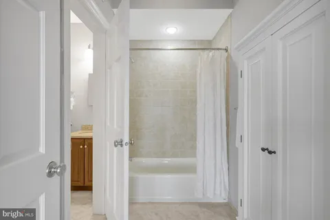 $999,000 | 927 12th Street Northeast, Washington, DC 20002