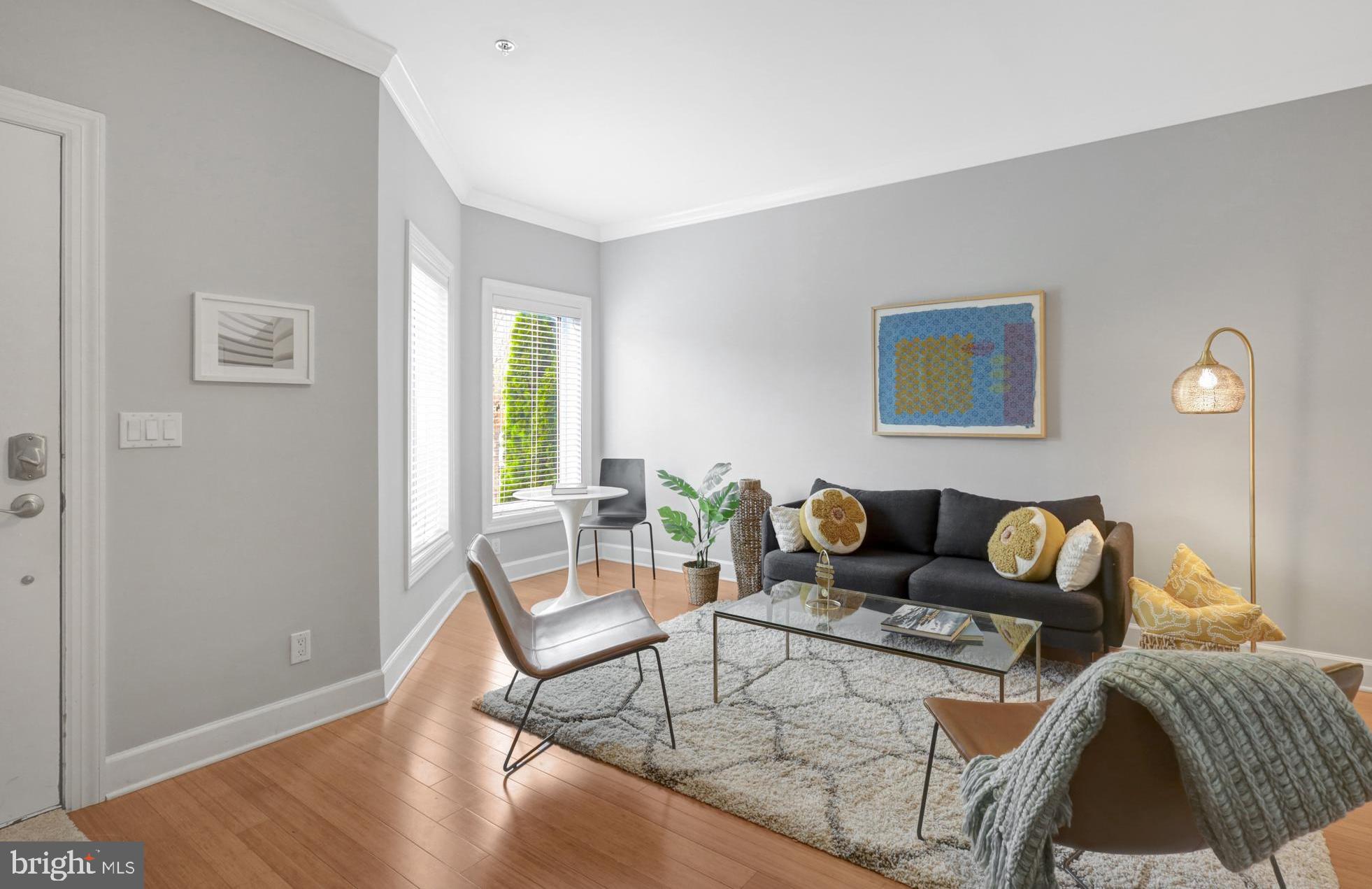 927 12th Street Northeast Washington, DC 20002 - Photo 3 of 24 Lovely bay window
