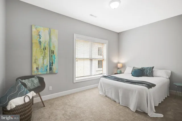 $999,000 | 927 12th Street Northeast, Washington, DC 20002