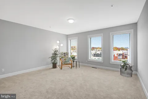 $999,000 | 927 12th Street Northeast, Washington, DC 20002