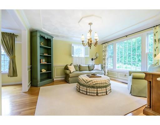 8 Molly Road Andover, MA 01810 - Photo 8 of 29 Gallery Image 8