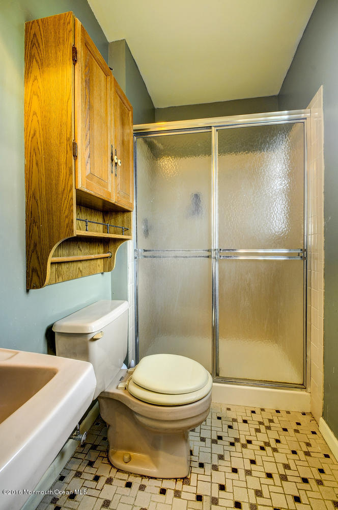 15 Emory Street Howell, NJ 07731 - Photo 16 of 23 15 Emory St Ramtown NJ 07731-large-016-2