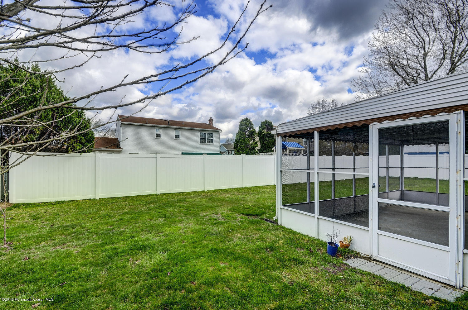 15 Emory Street Howell, NJ 07731 - Photo 19 of 23 15 Emory St Ramtown NJ 07731-large-019-2