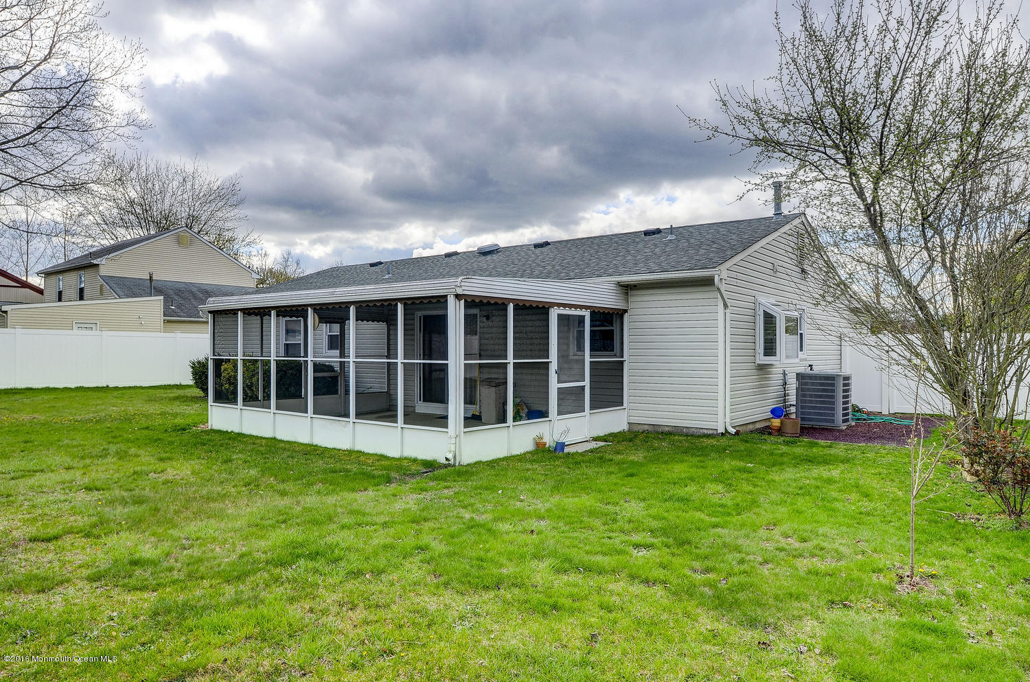 15 Emory Street Howell, NJ 07731 - Photo 21 of 23 15 Emory St Ramtown NJ 07731-large-021-1