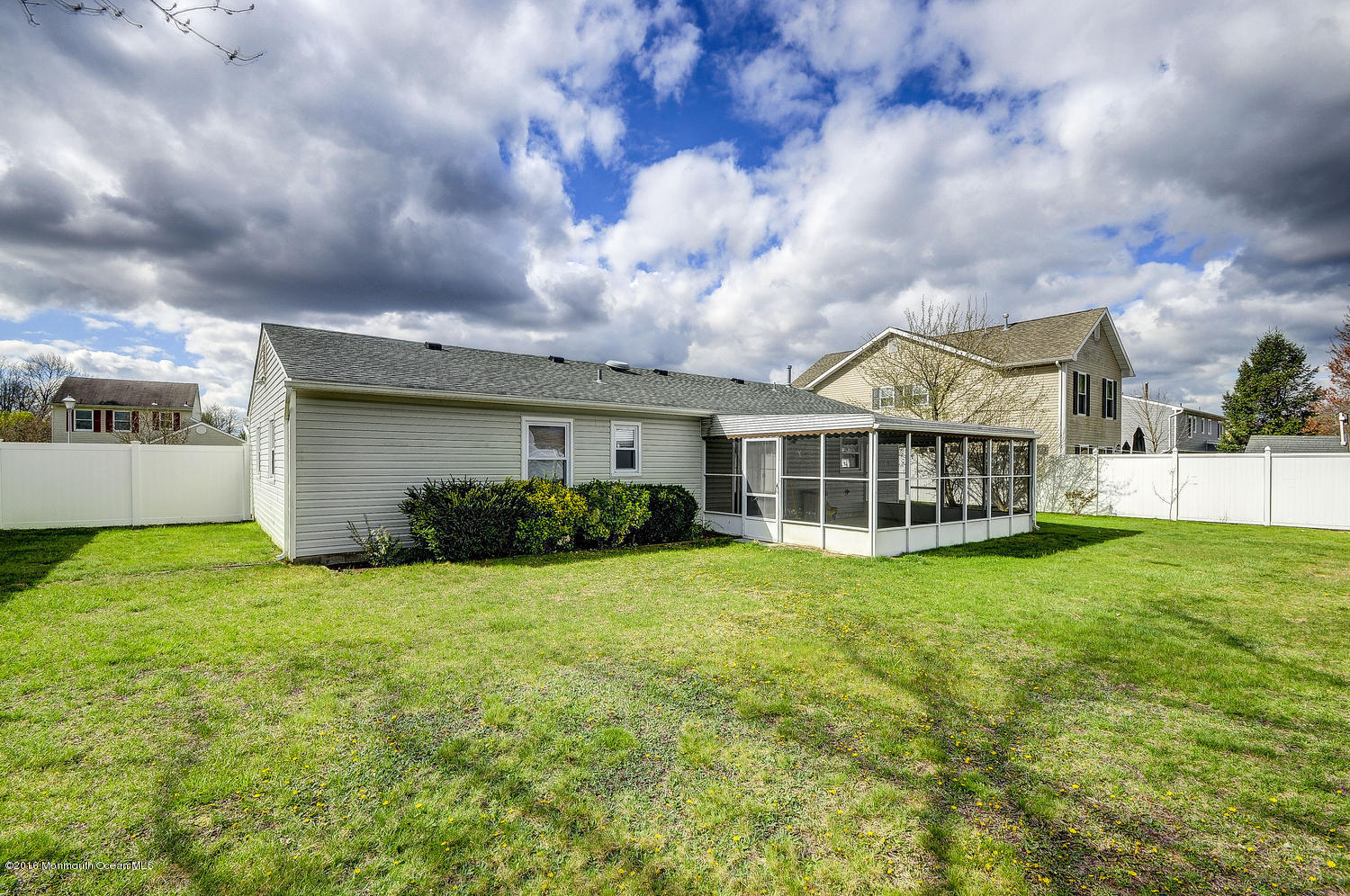 15 Emory Street Howell, NJ 07731 - Photo 23 of 23 15 Emory St Ramtown NJ 07731-large-023-4