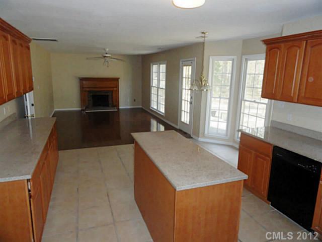 8033 Hunley Ridge Road Matthews, NC 28104 - Photo 3 of 11 Gallery Image 3