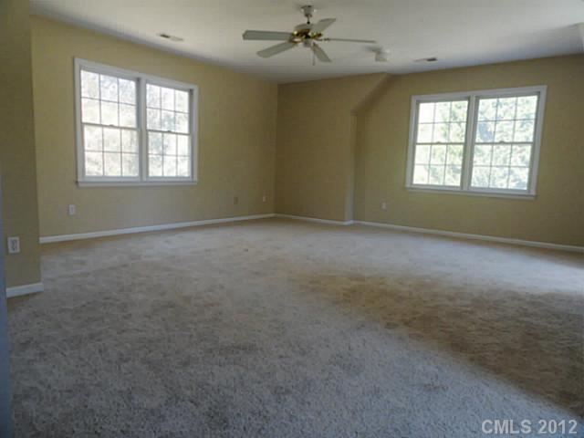 8033 Hunley Ridge Road Matthews, NC 28104 - Photo 6 of 11 Gallery Image 6