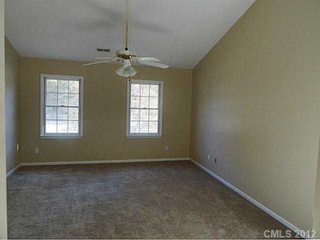 8033 Hunley Ridge Road Matthews, NC 28104 - Photo 8 of 11 Gallery Image 8