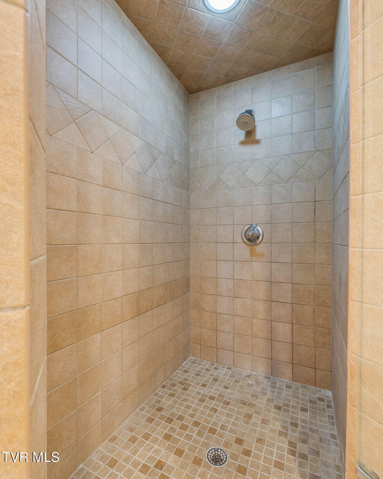 146 Hopson Road Johnson City, TN 37601 - Photo 34 of 78 030