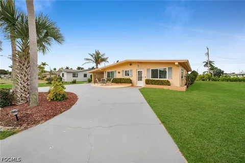 $375,000 | 5208 Wilmington Court, Cape Coral, FL 33904
