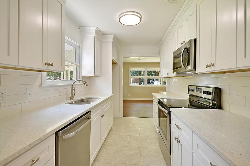 1202 Hawthorne Road Hanahan, SC 29410 - Photo 5 of 22 DSC_0306_DSC_0308-copy