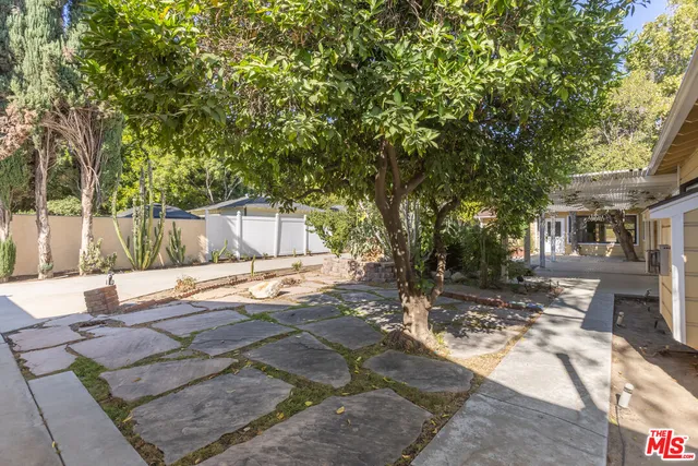 $1,349,000 | 7225 Forbes Avenue, Lake Balboa, CA 91406