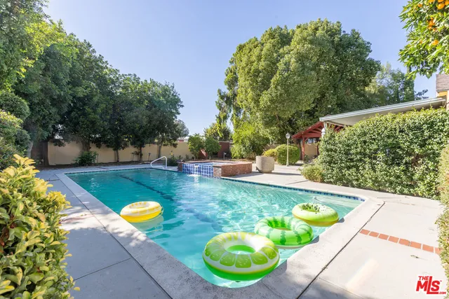 $1,349,000 | 7225 Forbes Avenue, Lake Balboa, CA 91406