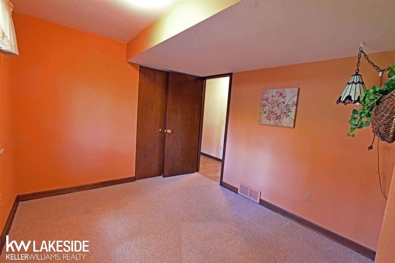 3953 Stonecrest Road West Bloomfield, MI 48322 - Photo 24 of 37 50043021-23.JPG