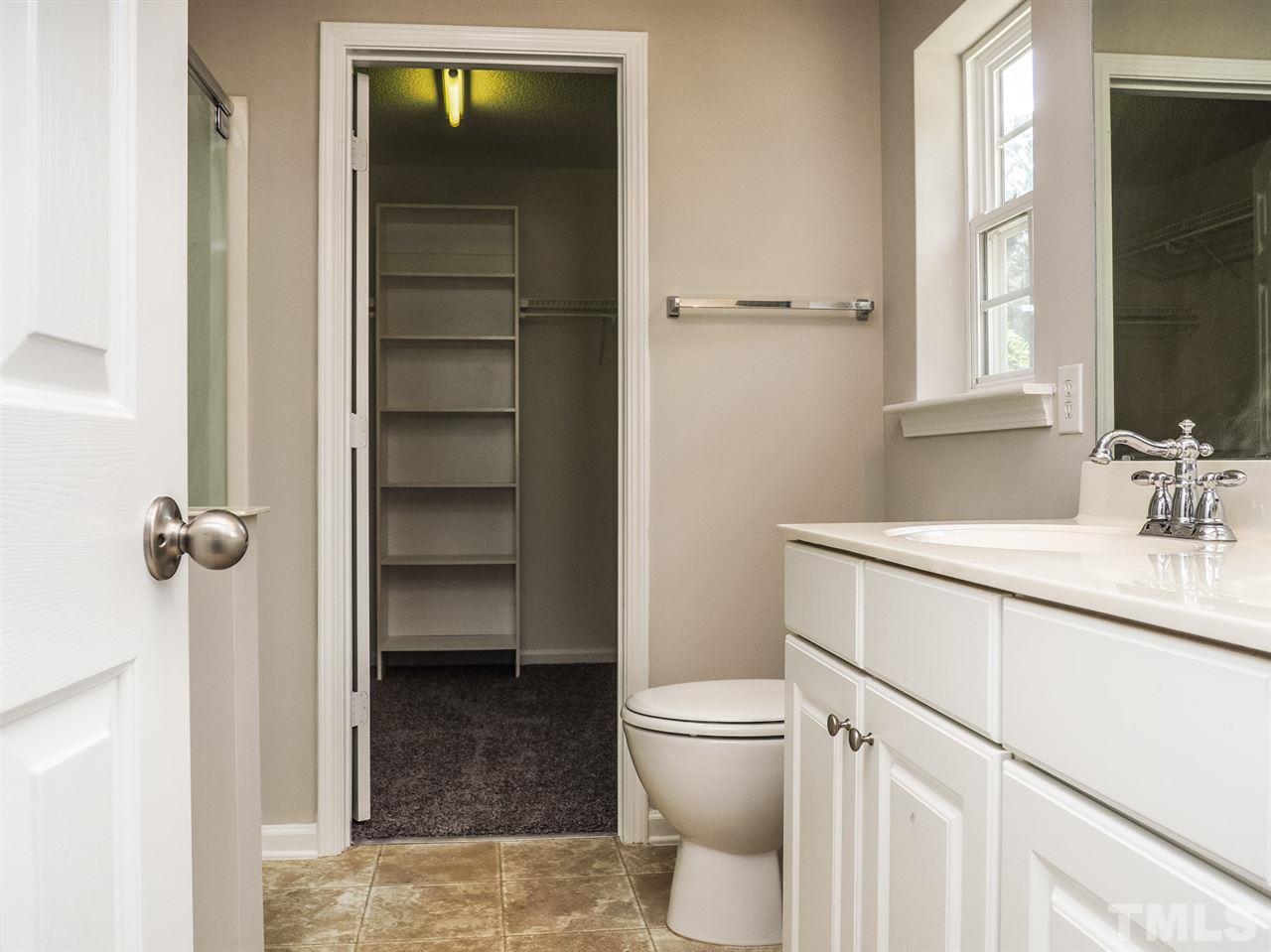 2904 Roundleaf Court Raleigh, NC 27604 - Photo 13 of 25