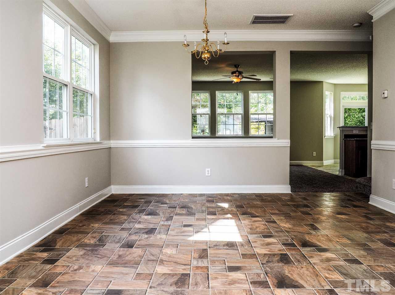 2904 Roundleaf Court Raleigh, NC 27604 - Photo 3 of 25