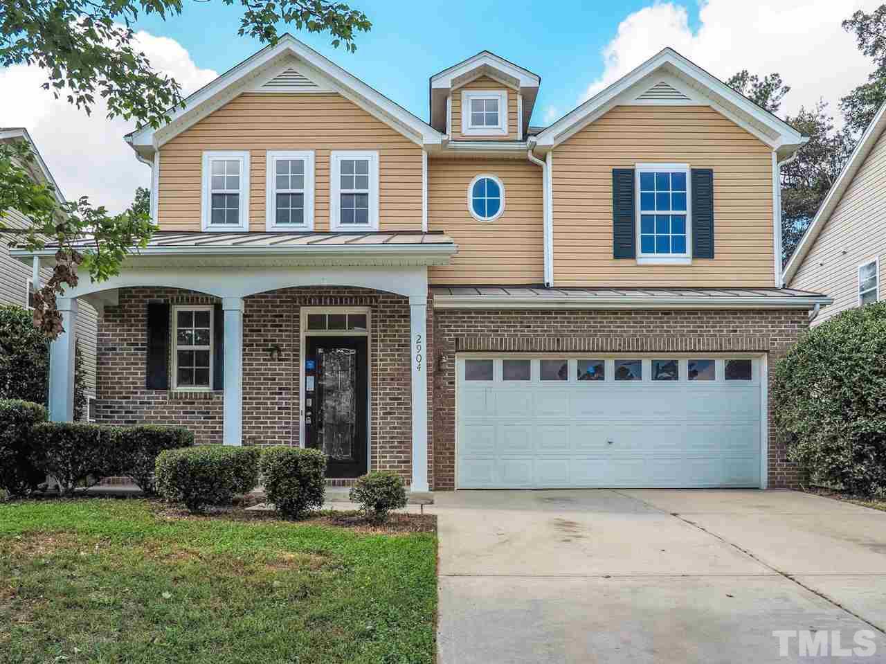 2904 Roundleaf Court Raleigh, NC 27604 - Photo 4 of 25