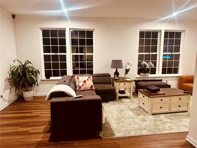 $2,800 | 738 Olivia Street, Pittsburgh, PA 15205