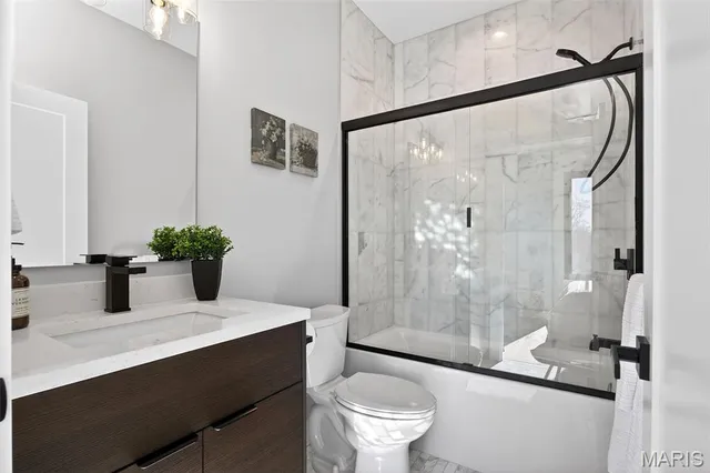 $850,000 | 1019 River Bluff Drive, Washington, MO 63090