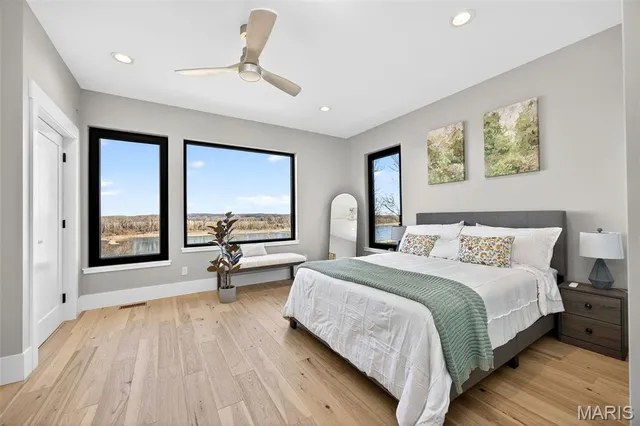 $850,000 | 1019 River Bluff Drive, Washington, MO 63090