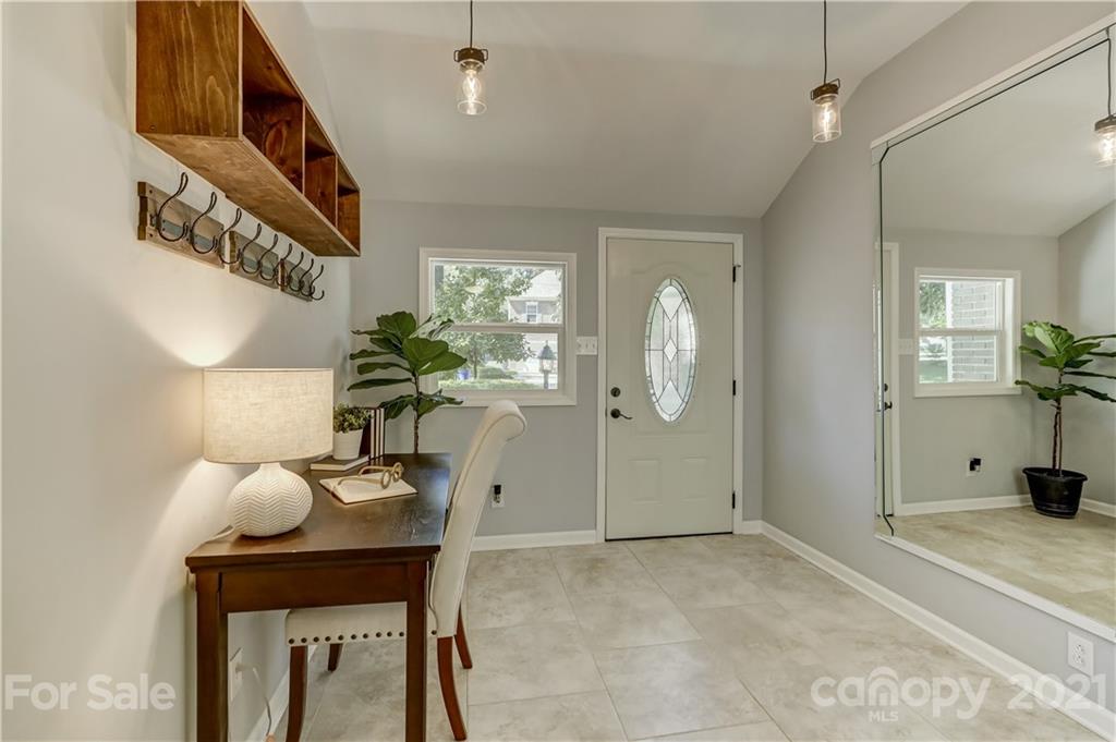 4405 Garris Road Charlotte, NC 28209 - Photo 14 of 34 Gallery Image 14