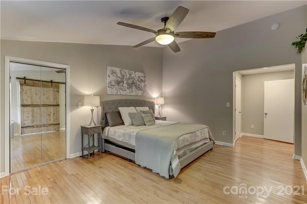 4405 Garris Road Charlotte, NC 28209 - Photo 17 of 34 Gallery Image 17