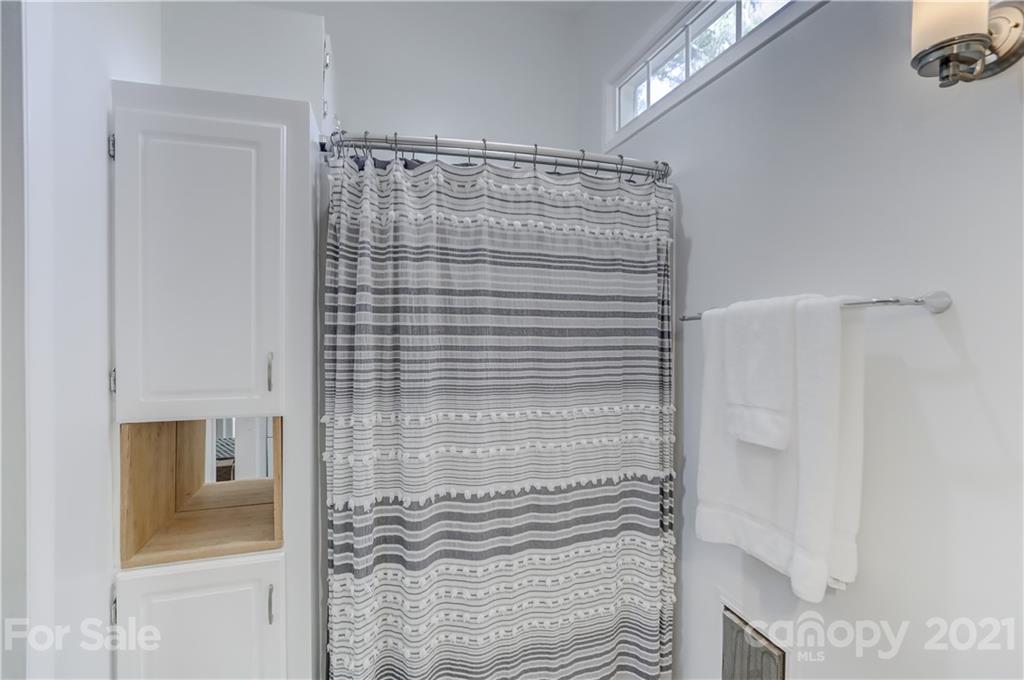 4405 Garris Road Charlotte, NC 28209 - Photo 19 of 34 Gallery Image 19