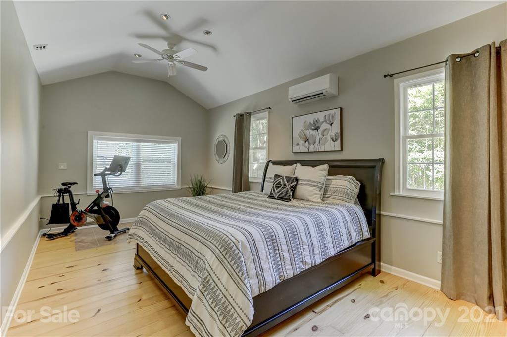 4405 Garris Road Charlotte, NC 28209 - Photo 23 of 34 Gallery Image 23