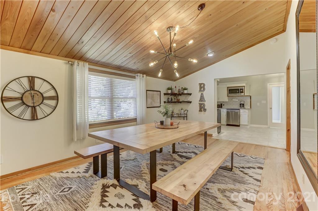 4405 Garris Road Charlotte, NC 28209 - Photo 6 of 34 Gallery Image 6