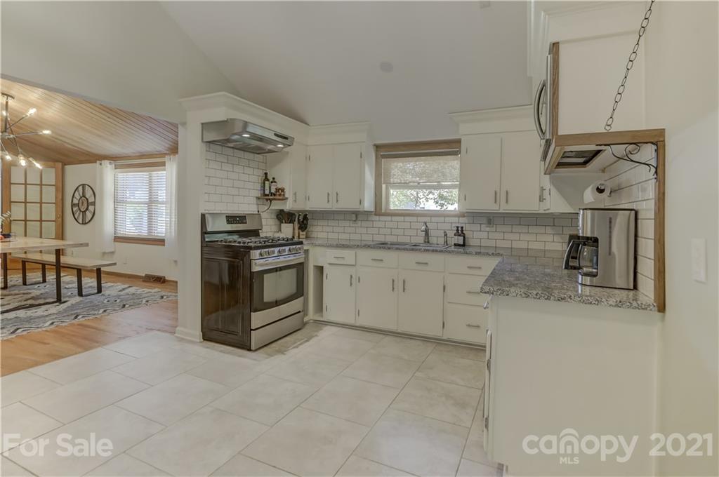 4405 Garris Road Charlotte, NC 28209 - Photo 9 of 34 Gallery Image 9