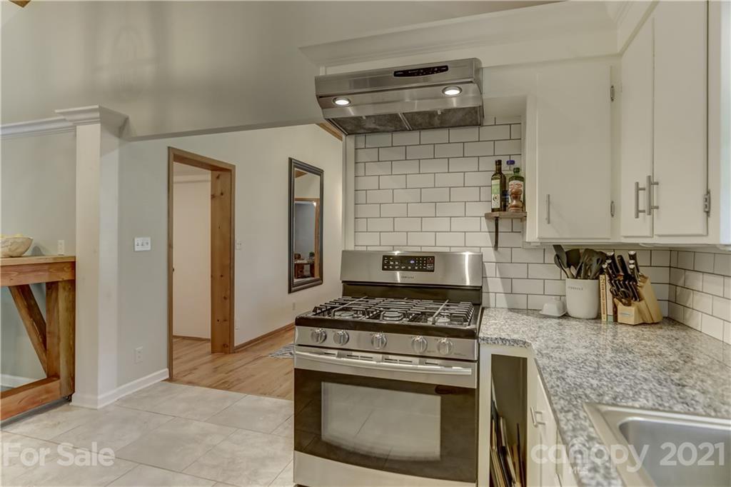 4405 Garris Road Charlotte, NC 28209 - Photo 10 of 34 Gallery Image 10