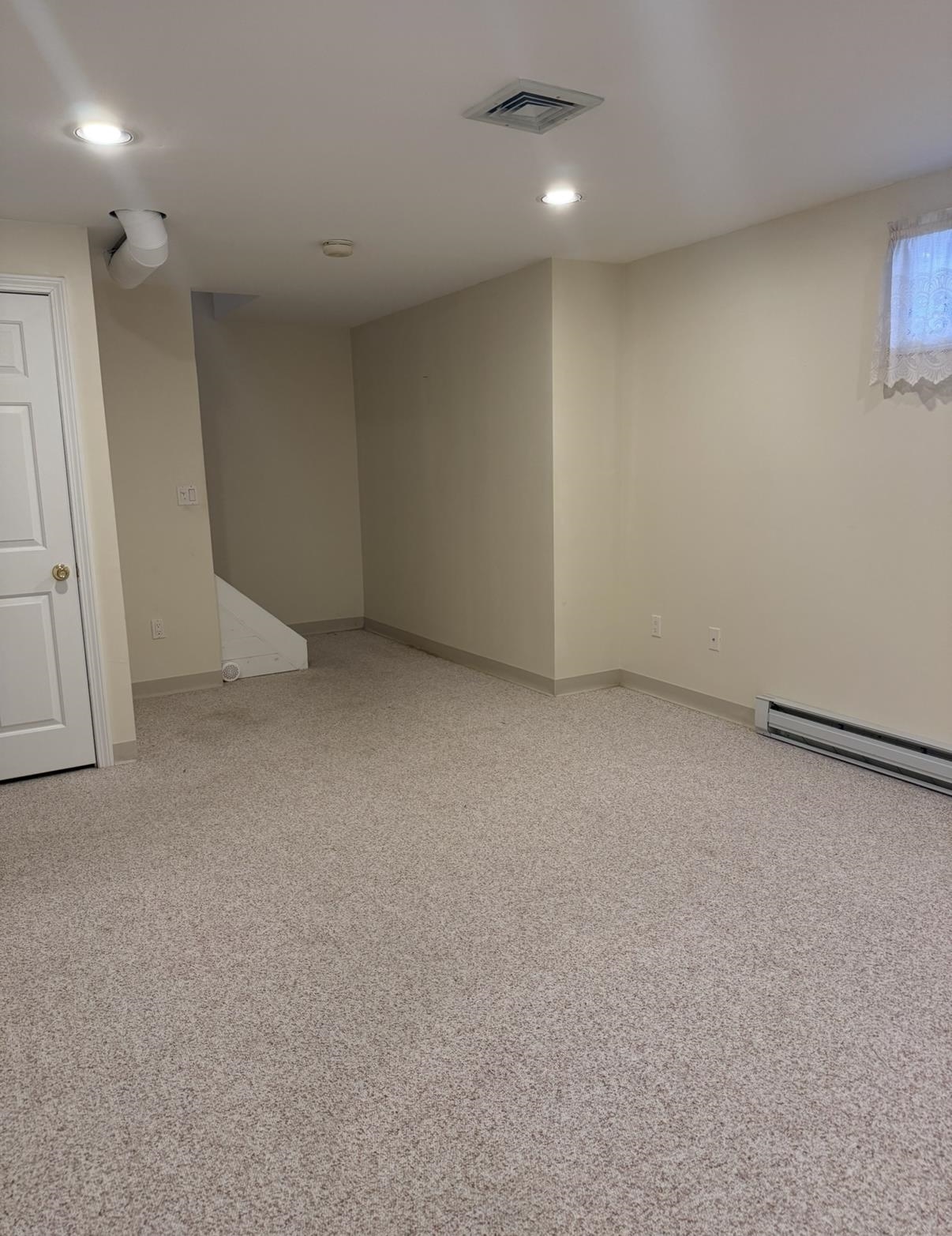 5 Tsienneto Road, Unit 136 Derry, NH 03038 - Photo 13 of 17