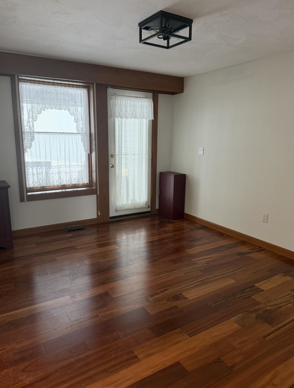 5 Tsienneto Road, Unit 136 Derry, NH 03038 - Photo 4 of 17