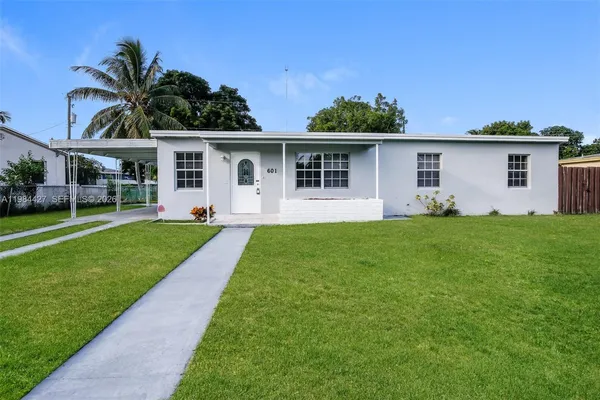 $3,230 | 601 Northwest 194th Street, Miami Gardens, FL 33169