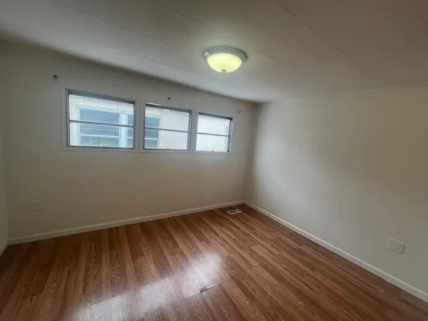 $34,900 | 9001 South Cicero Avenue, Unit 60, Oak Lawn, IL 60453