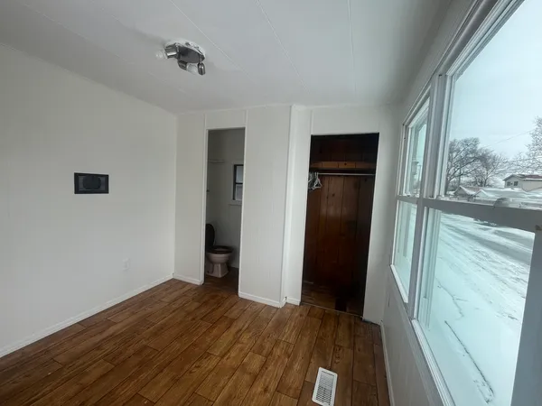 $34,900 | 9001 South Cicero Avenue, Unit 60, Oak Lawn, IL 60453