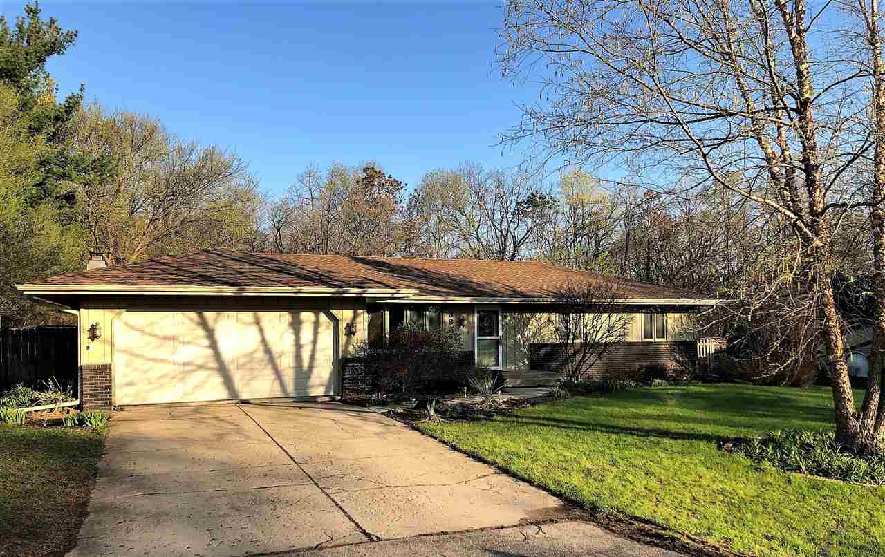 3865 Valerie Road Roscoe, IL 61073 - Photo 1 of 16 Gallery Image 1