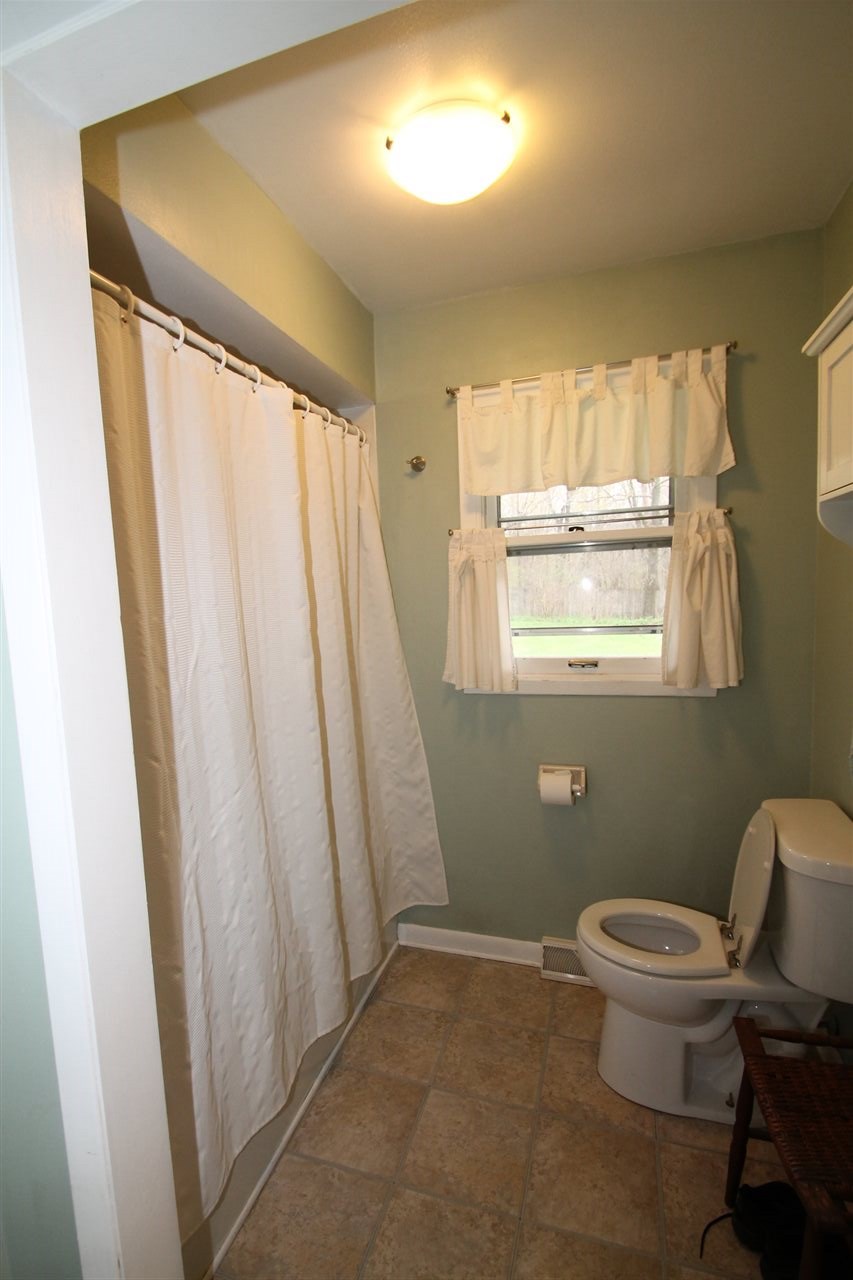 3865 Valerie Road Roscoe, IL 61073 - Photo 12 of 16 Gallery Image 12