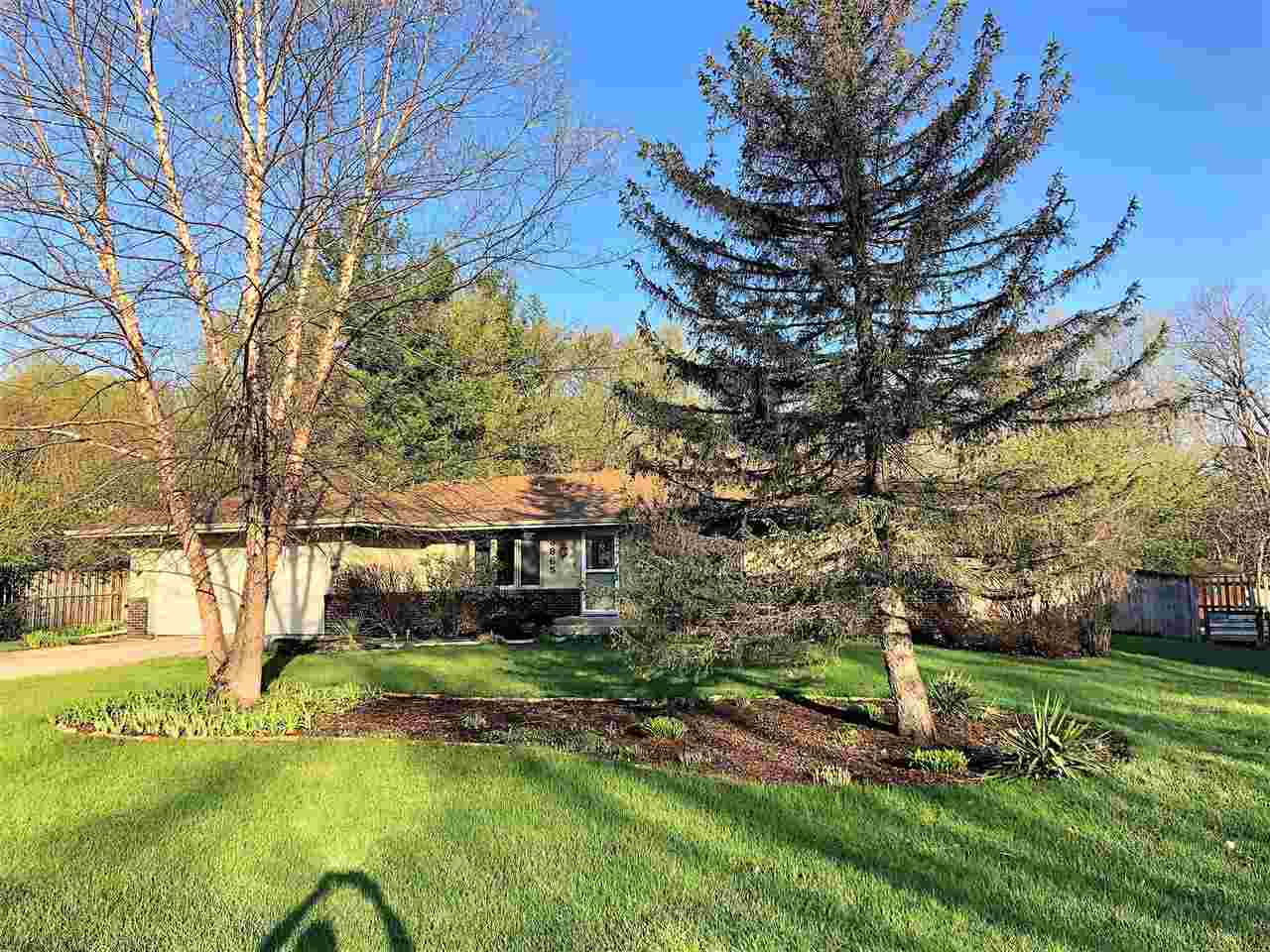 3865 Valerie Road Roscoe, IL 61073 - Photo 2 of 16 Gallery Image 2